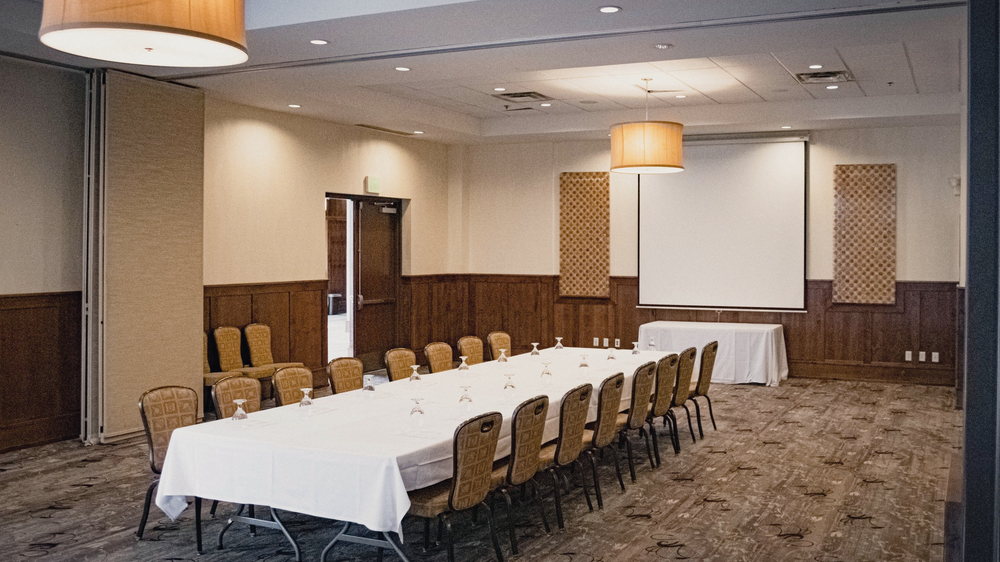 The Maple Room at The Elements Restaurant